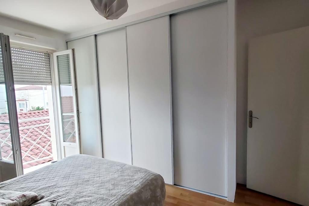 Simplicite Et Calme En Appartement A Issoire Exterior photo